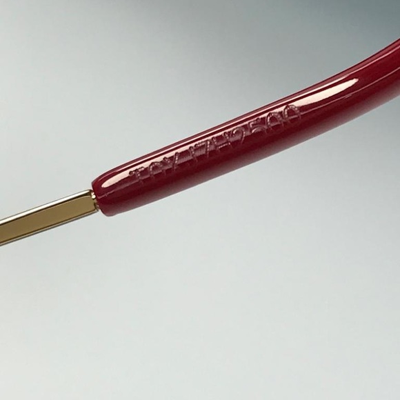 GUCCI Brown Gradient Sunglasses
GG0062S 012 57 - Picture 14 of 15